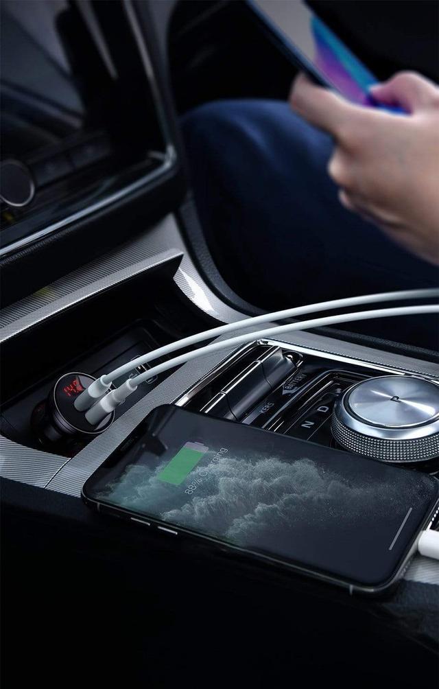 شاحن السيارة Baseus Digital Display Dual USB 4.8A Car Charger 24W with Three Primary Colors 3-in-1 Cable USB 1.2M Black Suit – رمادي - SW1hZ2U6NzU1MTk=
