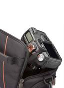 حقيبة كاميرا SLR مميزة وأصلية من CASE LOGIC - أسود - SW1hZ2U6MzM3MDY=
