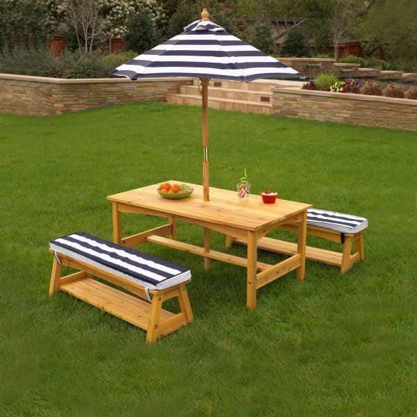 طاولة مع مقاعد ومظلة كيد كرافت KidKraft Outdoor Table & Bench Set with Cushions & Umbrella - كحلي / أبيض - SW1hZ2U6NjgxNTA=
