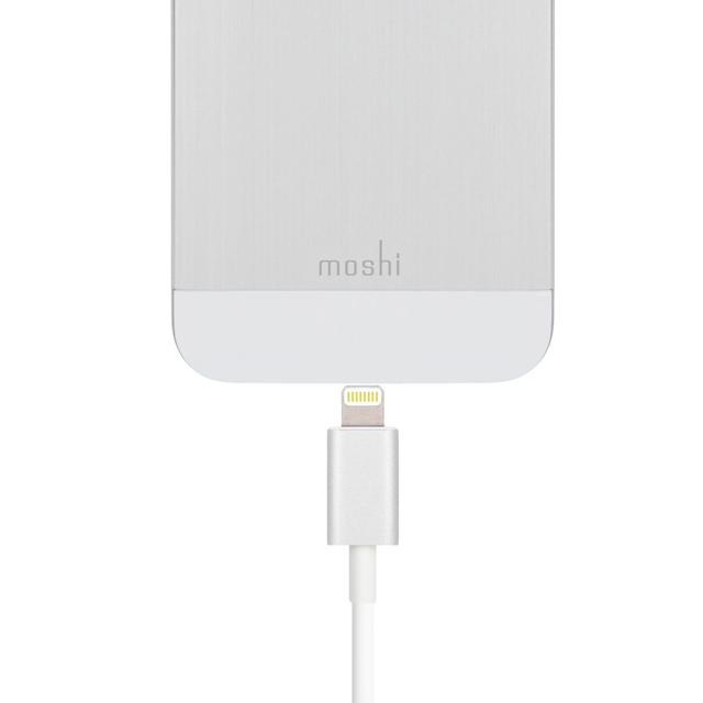 كابل USB مع موصل Lightning من MOSHI - أبيض - SW1hZ2U6MzMwNDk=
