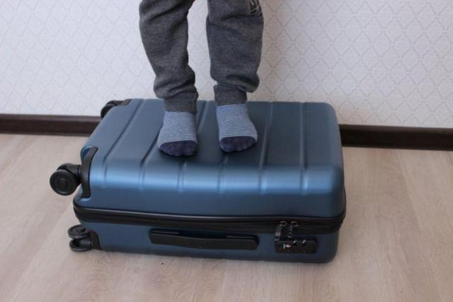xiaomi mi luggage classic 20 suitcases blue carry-on universal wheel tsa lock password travel business - SW1hZ2U6NzczNjc=
