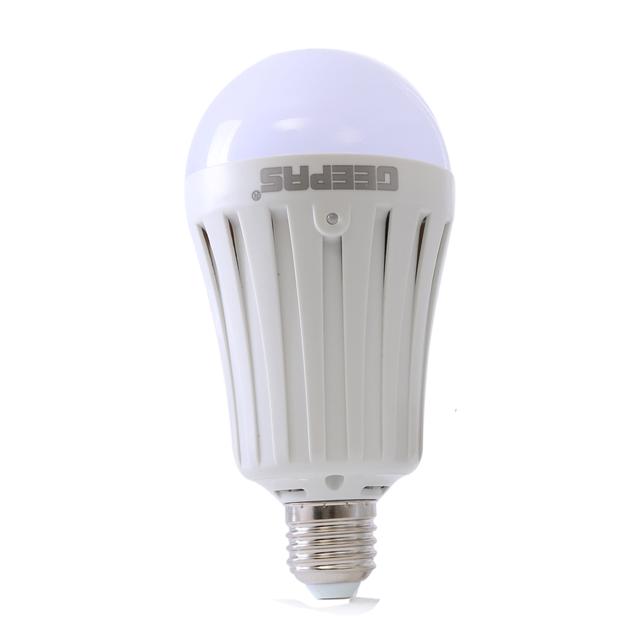 Geepas 6W Led Bulb - Energy Saving Auto AC/DC Operation Rechargeable Battery with Overcharge & Over-discharge Protection - Led indicator Light - Ideal Room, porch, Garden & Outdoor - 2 Years Warranty - SW1hZ2U6MTM3MTIz