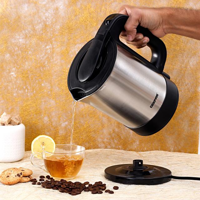 Geepas 1.7L Electric Kettle 2200W - Portable Lightweight with Comfortable Handle - Automatic Cut Off - Stainless Steel Body - Boil Water, Milk, Tea & Coffee- 2 Year Warranty - SW1hZ2U6MTQwMDc1