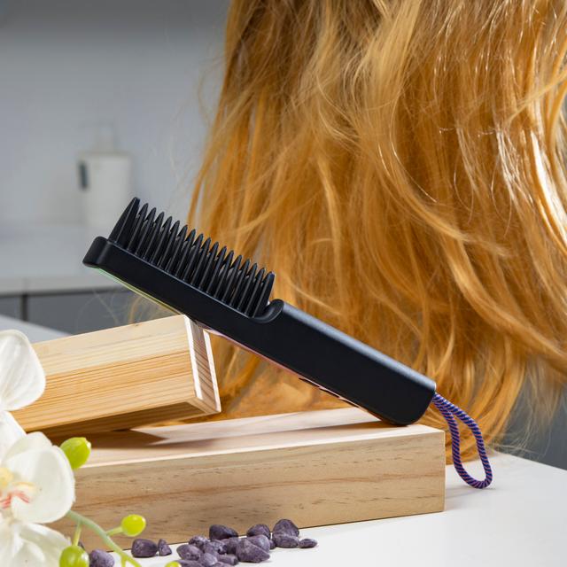 Geepas Rechargeable Hair Brush - SW1hZ2U6MTU1MDc3
