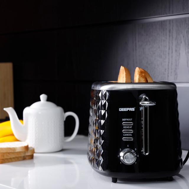 Geepas 850w 2 Slice Bread Toaster Adjustable 7 Browning Control 2 Slice Pop-Up Toaster With Removable Crumb Collection Tray, Self-Centering Cancel, Defrost & Reheat Perfect Sandwiches, Toast & More - SW1hZ2U6MTU0MTI5
