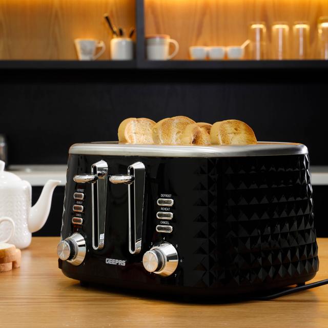 Geepas 4 Slice Bread Toaster - Adjustable 7 Browning Control 4 Slice Pop-Up Toaster with Removable Crumb Collection Tray, Self-Centering - Cancel, Defrost & Reheat - Perfect Sandwiches, Toast & More - SW1hZ2U6MTU0MTQ4