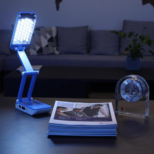 مصباح مكتبي Geepas Rechargeable LED Desk Lamp - 1600mAh rechargeable battery - SW1hZ2U6MTM2NTE5