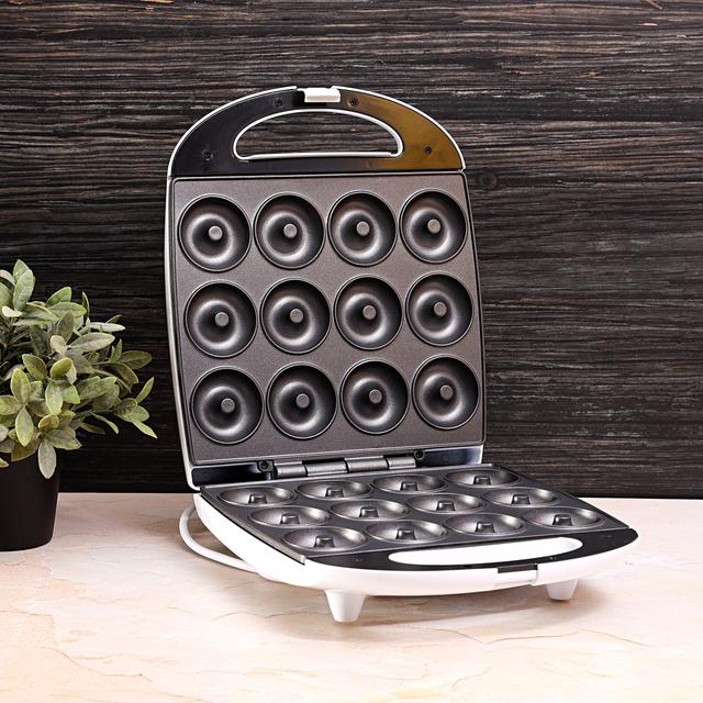 Geepas 12 Pcs Donut Maker 1400W - Non-Stick, Skid Resistant Feet - Power-On Lights - Ideal for Parties, Breakfast, Outings and more - 2 Years Warranty - SW1hZ2U6MTM2NTMw
