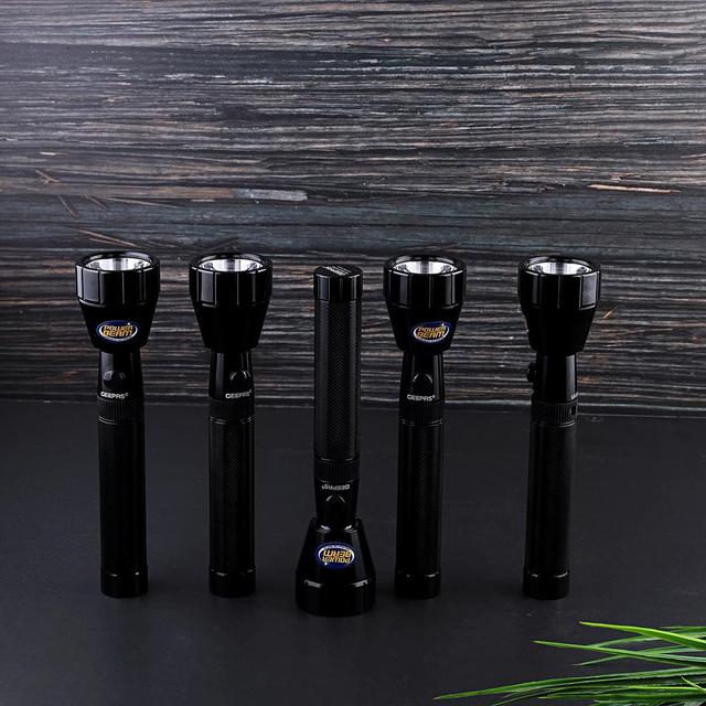 Geepas 5PCS Rechargeable LED Flashlight - Hyper Bright Cool White Light 2000 Meters Range Portable Torch High Beam LED Flashlight - Ideal for Nights Work, Trekking, Camping - SW1hZ2U6MTQ4ODky