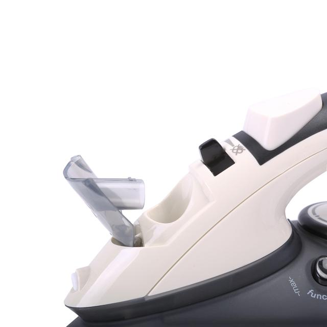 Geepas GSI7788 Ceramic Steam Iron 2400W - Temperature Control for Wet/Dry Crease Free Ironing - Steam Function & Self Cleaning Function - 2 Years Warranty - SW1hZ2U6MTQzNzMx
