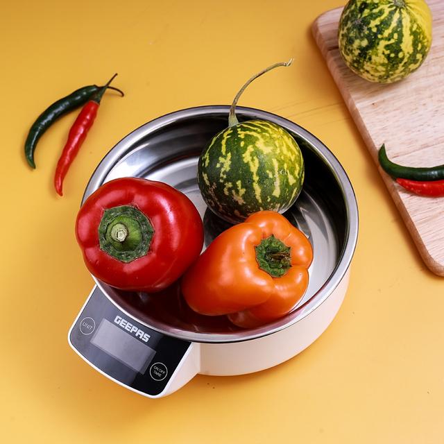 ميزان أكل طعام 5 كيلو من جيباس Geepas Digital Kitchen Scale - SW1hZ2U6MTUxOTc3