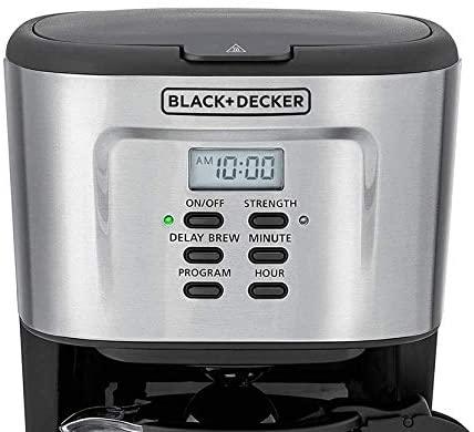 آلة تحضير القهوة 900 واط Black+Decker Coffee Maker - cG9zdDoxNjYzNzU=