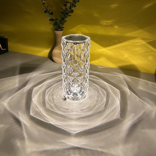 مصباح الطاولة الكرستالي Rose Diamond Table Lamp - SW1hZ2U6MjMwNDc4