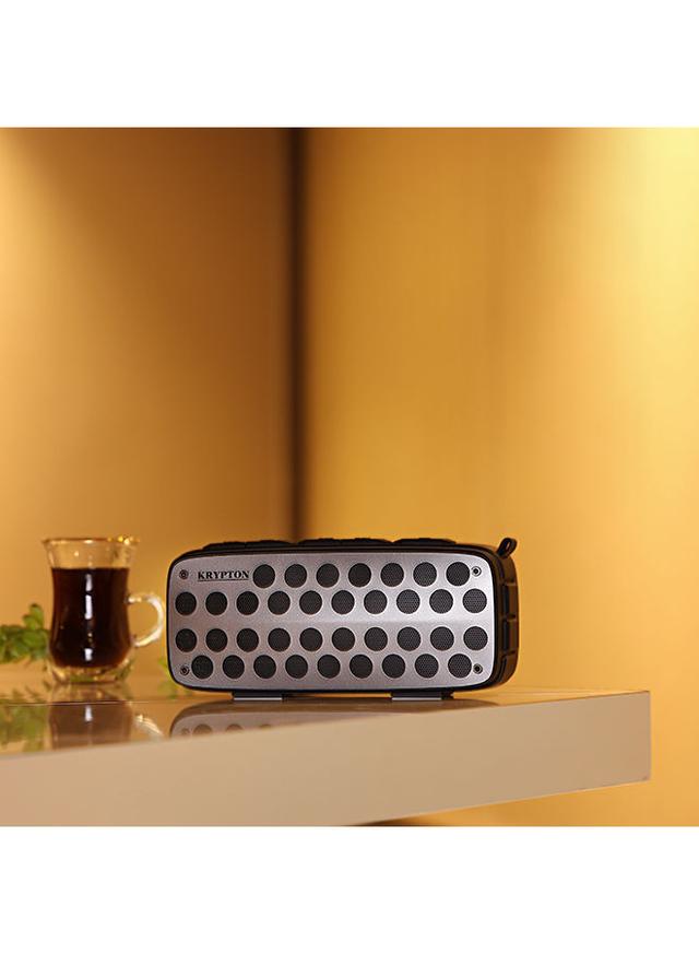مكبر صوت محمول ( سبيكر محمول ) - فضي Rechargeable Portable Speaker - SW1hZ2U6MjcwMTk3