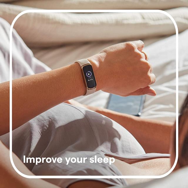 ساعة ذكية بحزام لون أبيض Fitbit Luxe Fitness and Wellness Tracker - SW1hZ2U6MzE3MzAx