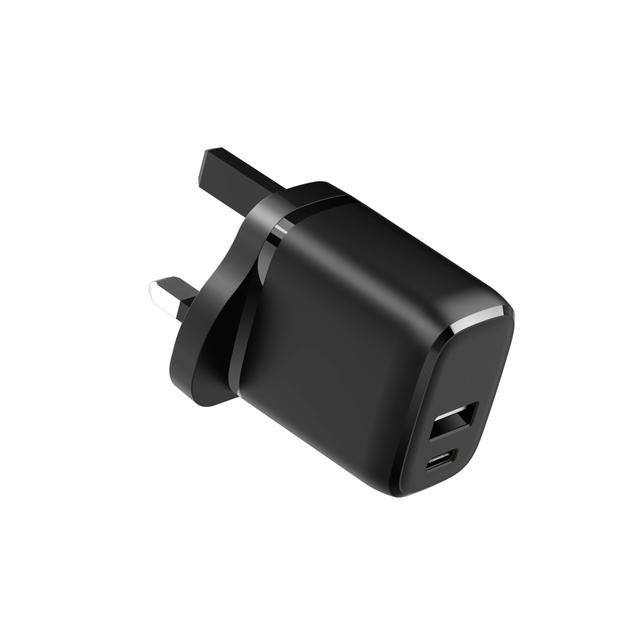 Green Lion Green Juden Series PD Wall Charger 20W with Type-C to Lightning Cable - Black - SW1hZ2U6MzE0NjUy