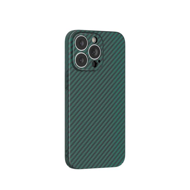 Green Lion Green Carbon Fiber Case for iPhone 13 Pro 6.1" - Green - SW1hZ2U6MzU2NDI5