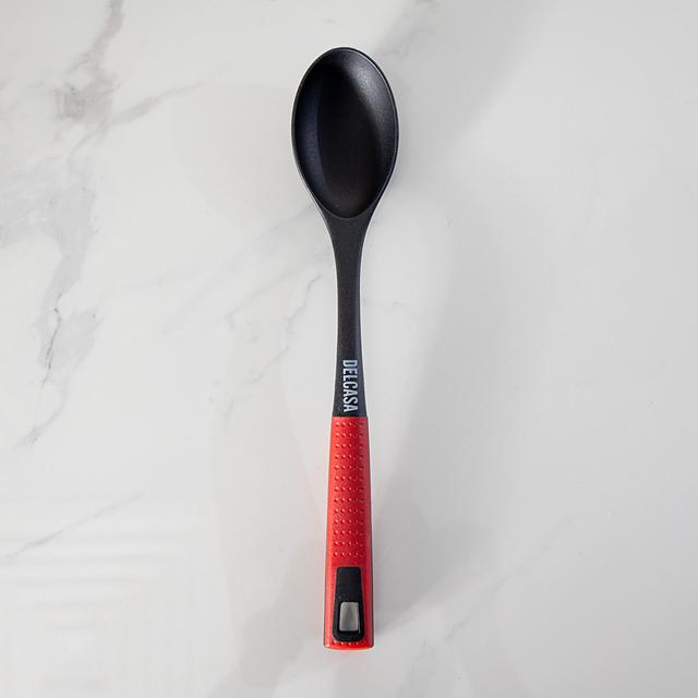معلقة طعام (ملعقة طبخ) Delcasa Professional Nylon Cooking And Serving Spoon With Soft Grip Handle - SW1hZ2U6NDAxNjYz