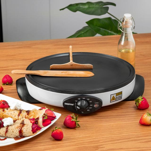 Geepas Crepe Maker, 13" Die-Cast Aluminum Baking Plate, GCM63039 | Non-Stick Coating Plate | Adjustable Double Thermostat | Cord-Wrap Storage | 1 Wooden Spatula, 1 T-Type Spreader | 1000W - SW1hZ2U6NDI2OTc1