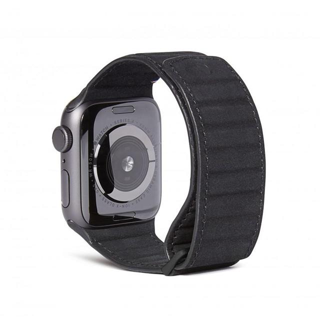 DECODED 40-38mm Leather Magnetic Traction Strap for Apple Watch Series 5, 4, 3, 2, and 1 - Black - SW1hZ2U6MzYwNzc3