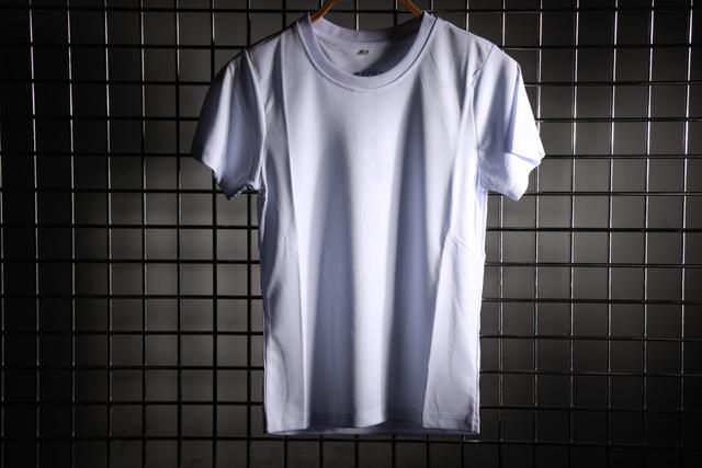 Ecka Boys White T-Shirt - SW1hZ2U6NDA4OTc0