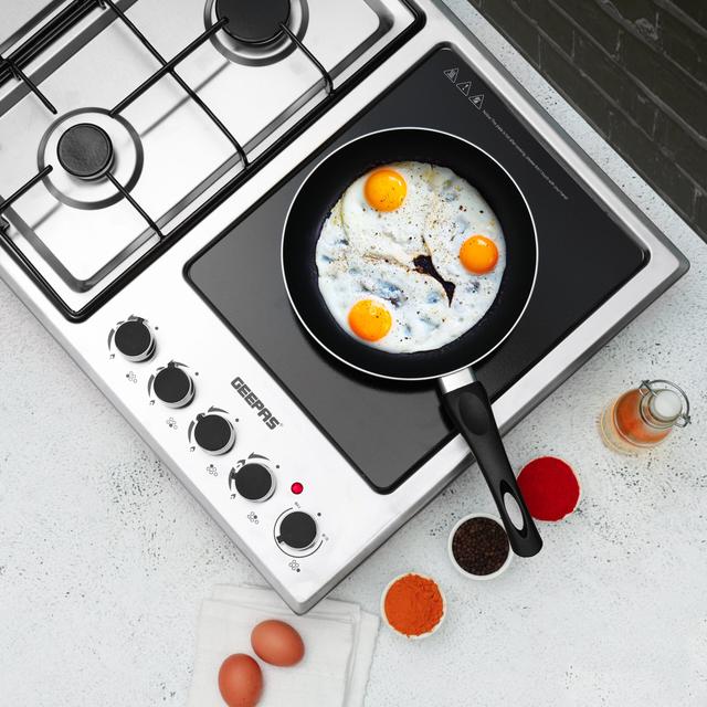 Geepas Stainless Steel Built-In Gas Electric Hot Plate Hob, GGC31036 | 4 Burners & 1 Hot Plate | LPG Gas Type & Auto Ignition System | Metal Knob | Cast Iron Pan Support - SW1hZ2U6NDI5MTIw