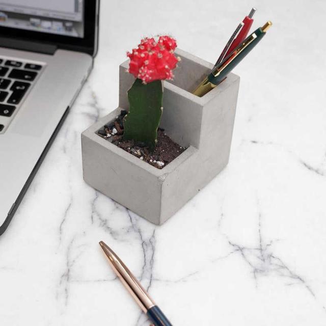 Kikkerland Concrete Small Planter and Pen Holder - Stylish Pen and Plant Holder, Desk Organizer, for Home and Office Use, Ideal for Succulents & Plant Lovers - SW1hZ2U6MzYxMzUz