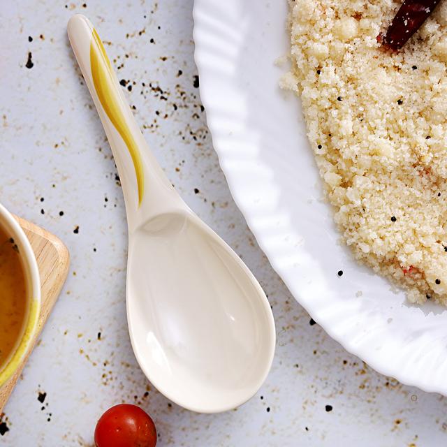 ملعقة تقديم طعام ميلامين 8.5 بوصة بيج Royalford – 8.5″ Rays Rice Spoon – Cooking And Serving Spoon - SW1hZ2U6NDA2MjEy