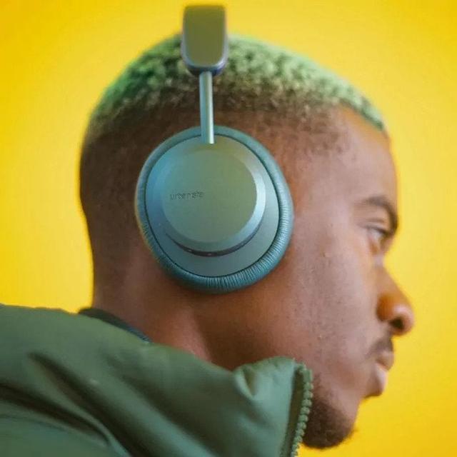 Urbanista MIAMI Active Noise Cancelling | Over-Ear Wireless Bluetooth Headphone On-Ear Detection 50 Hrs Playtime Ambient Sound Mode Type-C Charging for iOS and Android - Teel Green - SW1hZ2U6MzYzMzU5