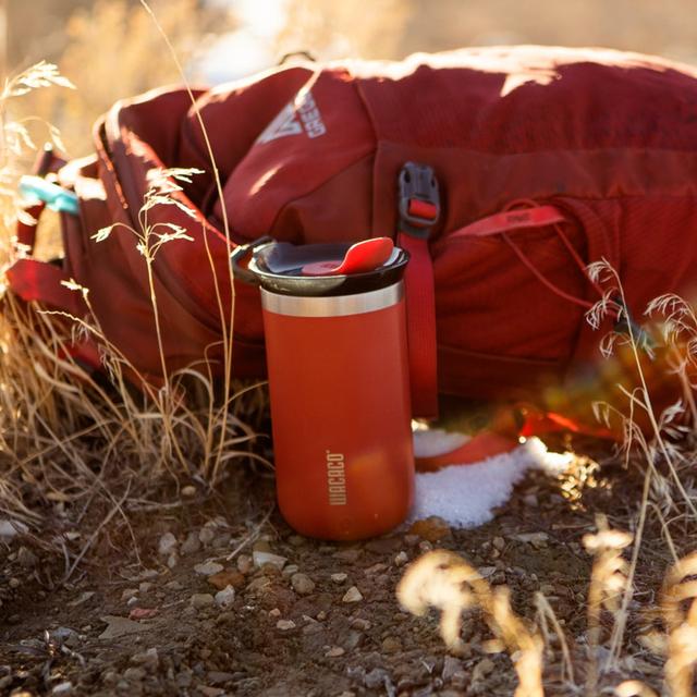 Wacaco OCTAROMA Vacuum Insulated Mug (300ml) - Double Wall Stainless Steel Vacuum Insulated Coffee Travel Mug with Leakproof Drinking Lid - Red - SW1hZ2U6MzYzNDk5