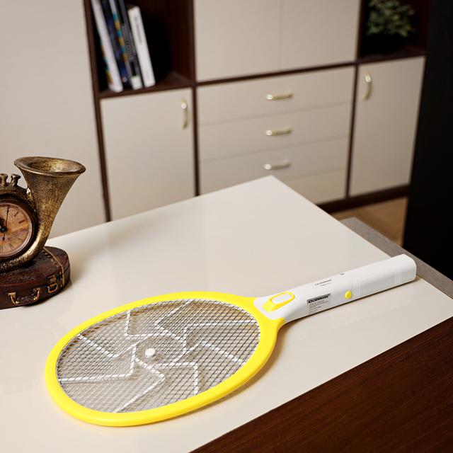 Olsenmark Rechargeable Mosquito Swatter 1X60 - ABS Material - 800mAh Lead Acid Battery - SW1hZ2U6NDUwMTI4