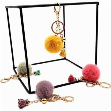 علاقة مفاتيح مع كرة فرو و سلسلة زهري فاتح O Ozone – Pompoms Keychain Small Faux Fur Ball with Gold Plated Keyring (Light-Pink)