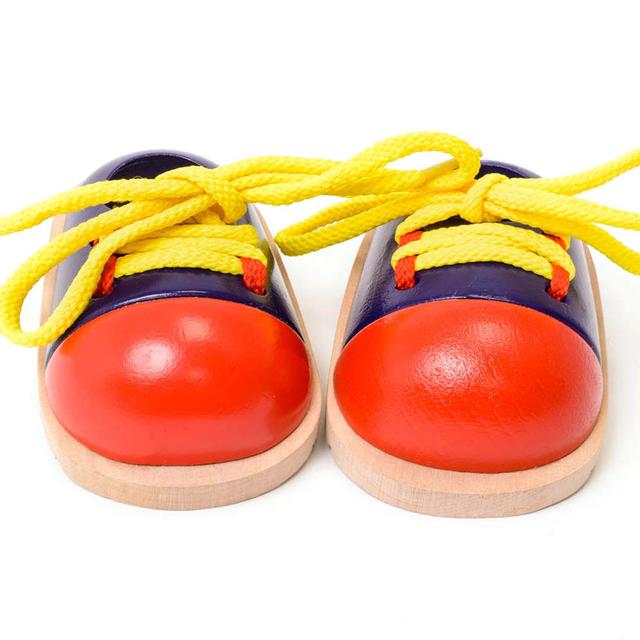 لعبة تعلم ربط الحذاء للأطفال Eduk8 Worldwide Lacing Shoes - SW1hZ2U6NjU2MTE1