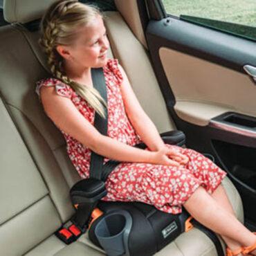 كرسي سيارة للاطفال لون أسود مع حاملي أكواب شيكو Chicco Kidfit Plus Booster Car Seat