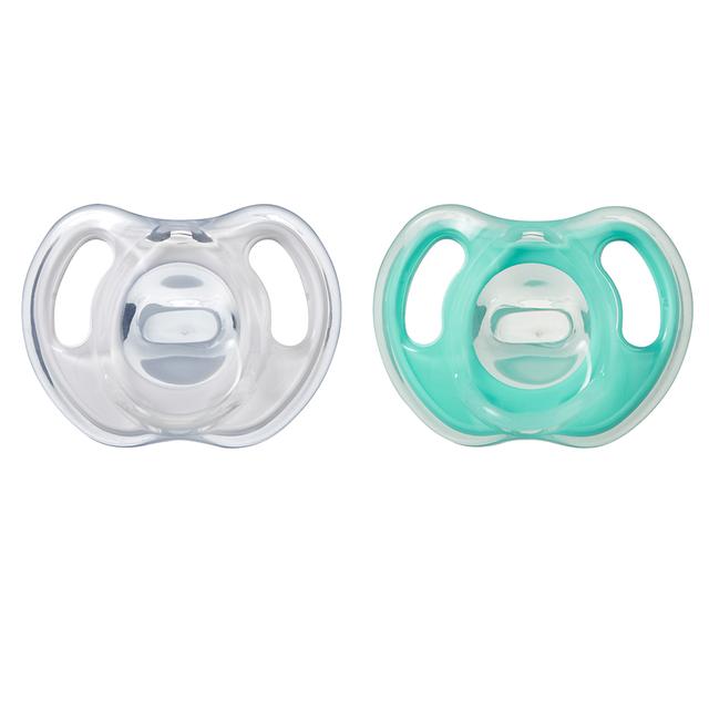 Tommee Tippee - Ultra-Light Silicone Soother, Pack of 2 - SW1hZ2U6NjY4NDE5