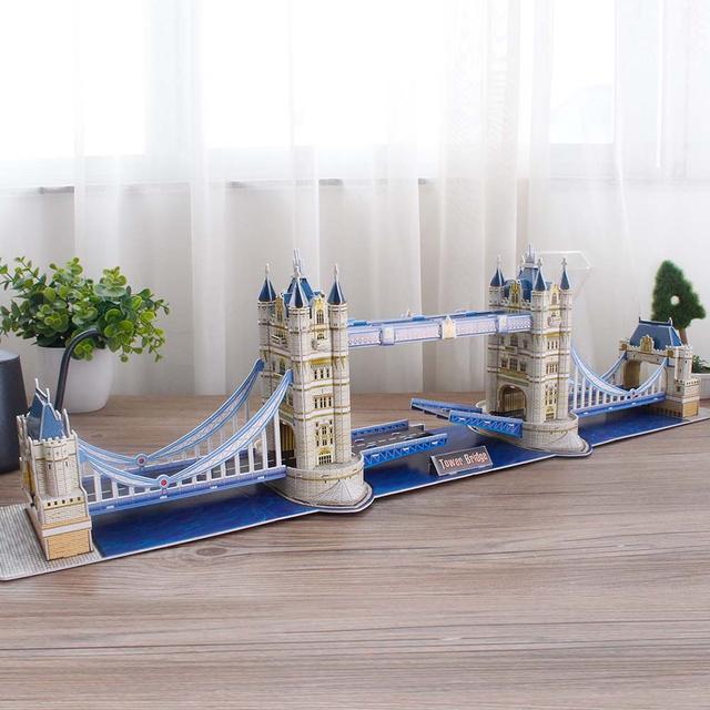 بزل 3D على شكل برج وجسر 120 قطعة CubicFun 3D Puzzle Tower Bridge - SW1hZ2U6NjkzMTM2