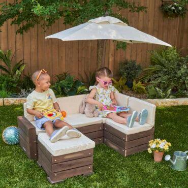 طاولة وكراسي للأطفال كيد كرافت Kidkraft Outdoor Sectional Ottoman & Umbrella Set - 2}