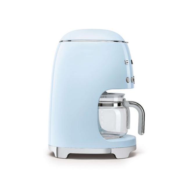 ماكينة قهوة مقطرة 1050 واط أزرق سميج Smeg Drip Coffee Machine - SW1hZ2U6NzAxMzk3