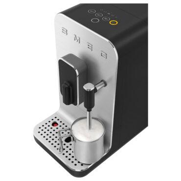 ماكينة قهوة اسبريسو أمريكية وريستريتو 1350 واط  لون أسود سميج Smeg American espresso and ristretto coffee machine