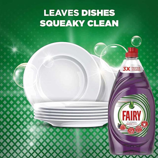 سائل غسيل أطباق فيري Fairy Dishwashing Liquid Quick Wash Wild Berry 820ml - SW1hZ2U6OTM2OTE1