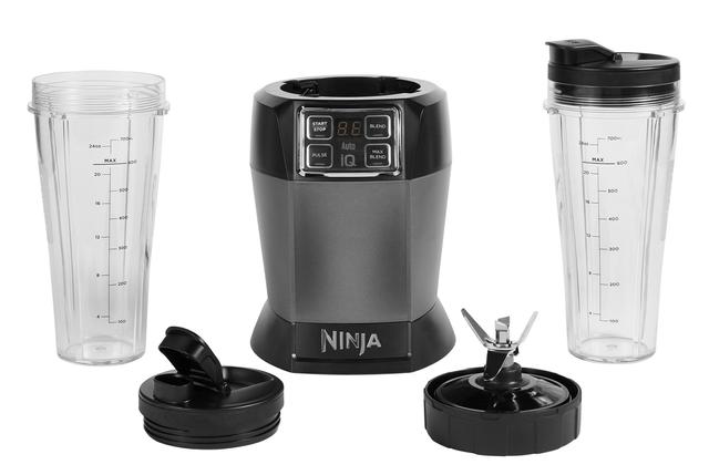 خلاط كهربائي 700 مل مع كوب شرب نينجا Ninja Personal Blender - SW1hZ2U6OTY0NzI4