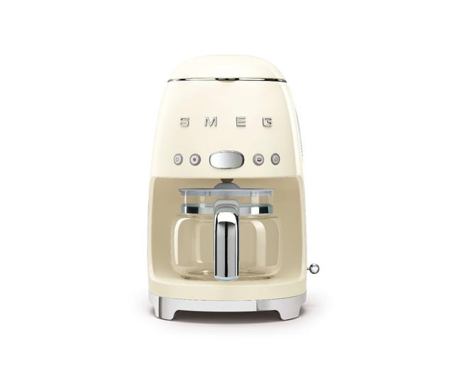 ماكينة صنع القهوة المقطرة 1.4 لتر 1050 واط سميج بيج Smeg Drip Filter Coffee Machine - SW1hZ2U6OTY1MzAx