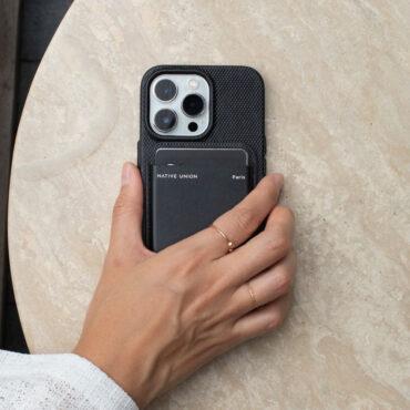 جراب ايفون 15 برو جلد ناتيف يونيون أسود Native Union Classic Leather Case Magsafe for Apple iPhone 15 Pro