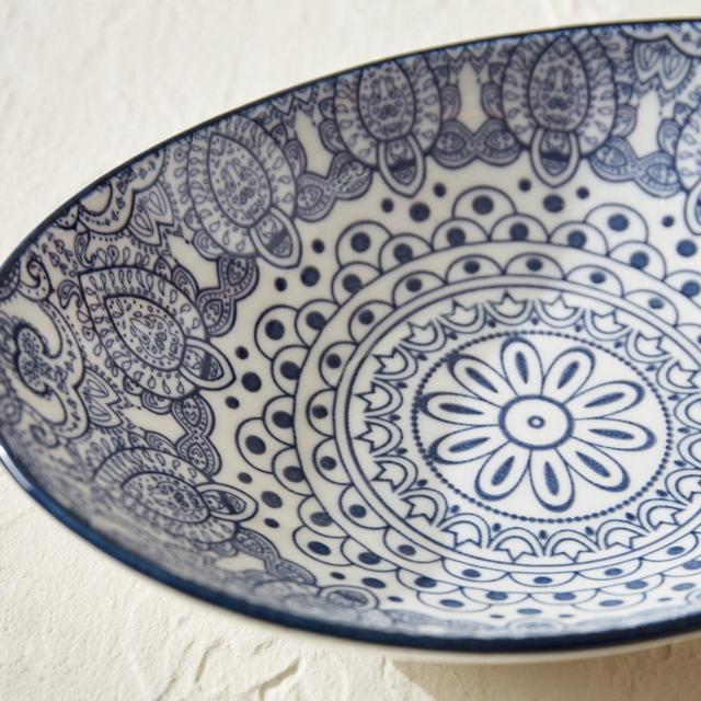Che Brucia Arabesque Blue Porcelain Oval Bowl 20 cm / 8" Blue Ivory Porcelain - SW1hZ2U6MTg0NDU2NQ==