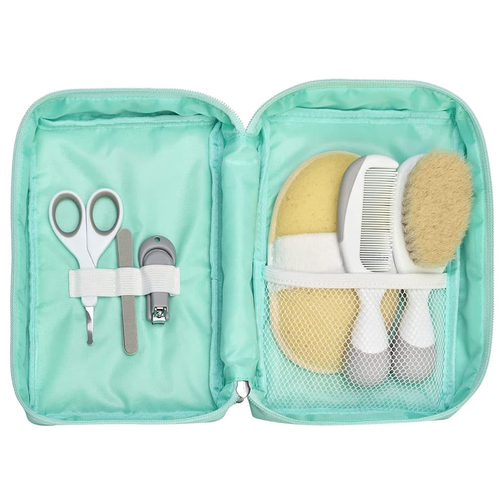 شنطة معدات نظافة صغيرة للأطفال أخضر تشيكو Chicco - 6-in-1 Baby Travel Set - Mint Green