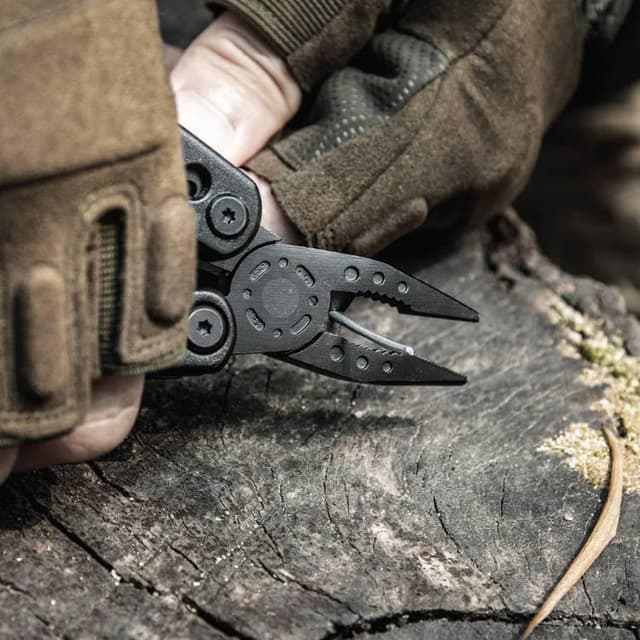 Order Green Lion Multi Plier Pro - Black Now! | Jomla.ae