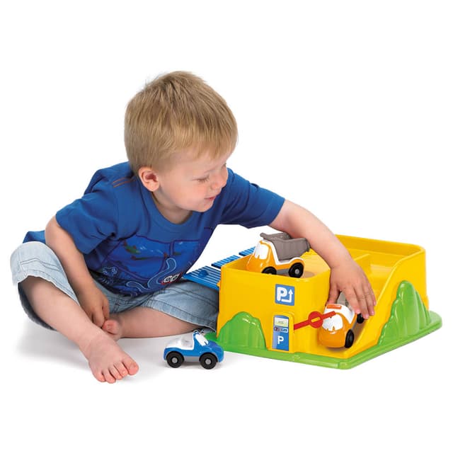 Dantoy Garage & Polizeistation (7522) – Spielset Für Kleine Entdecker – Robust & Kreativ Dantoy Garage & Polizeistation (7522) – Spielset Für Kleine Entdecker – Robust & Kreativ